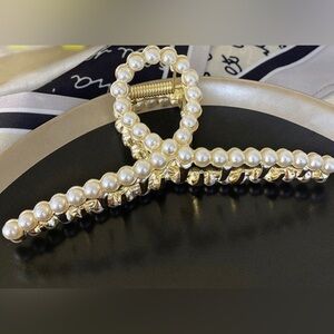 Super Elegant Embellished Hairpin to Enhance your Casual or Night Our Hair look